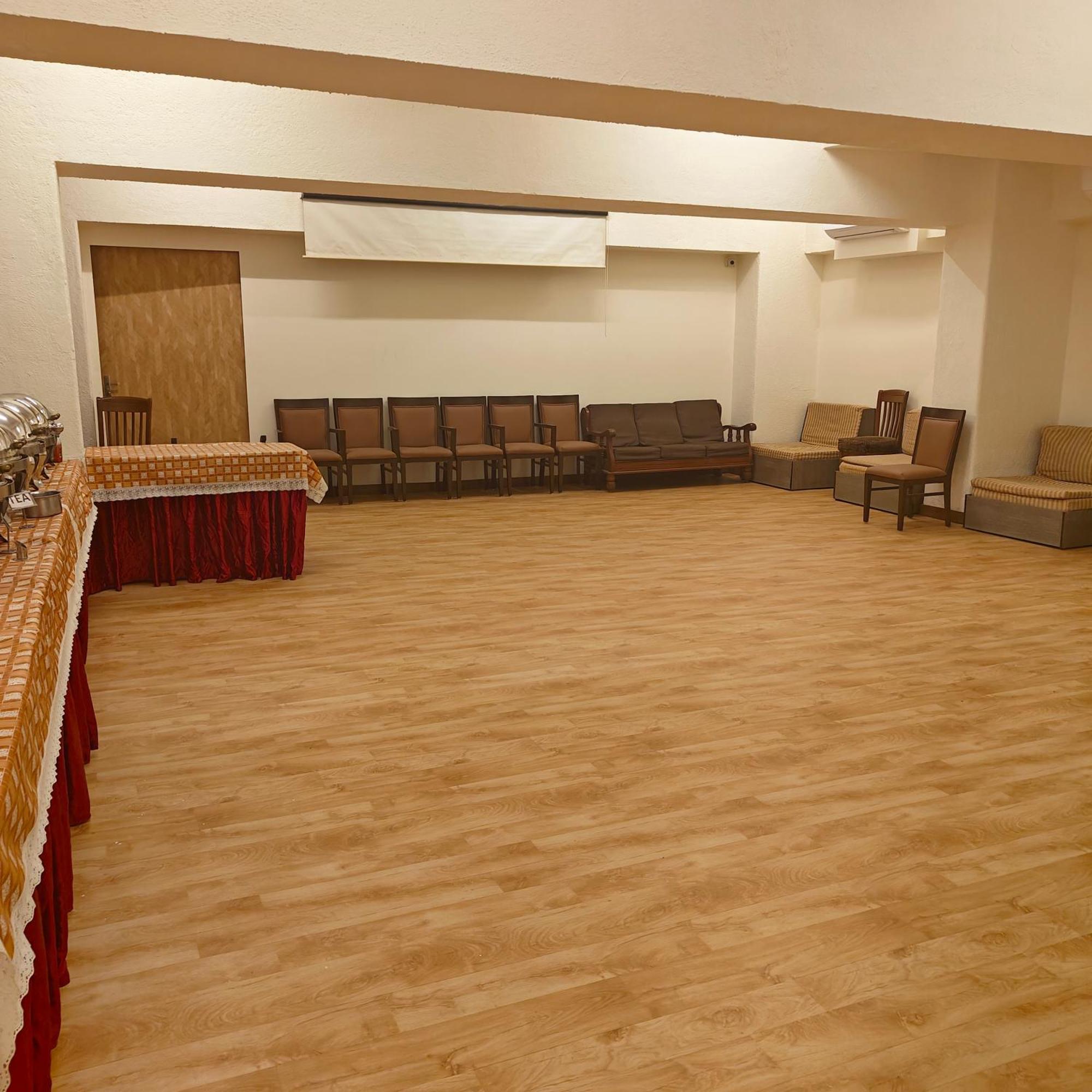 Tuliip Residency Hotel Mumbai Exterior photo