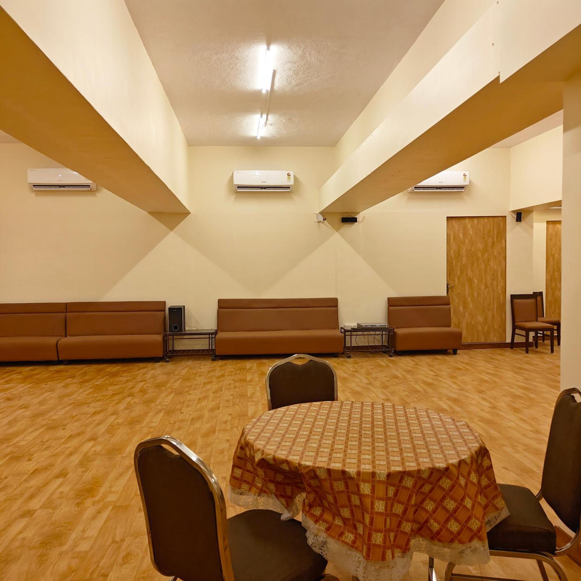 Tuliip Residency Hotel Mumbai Exterior photo