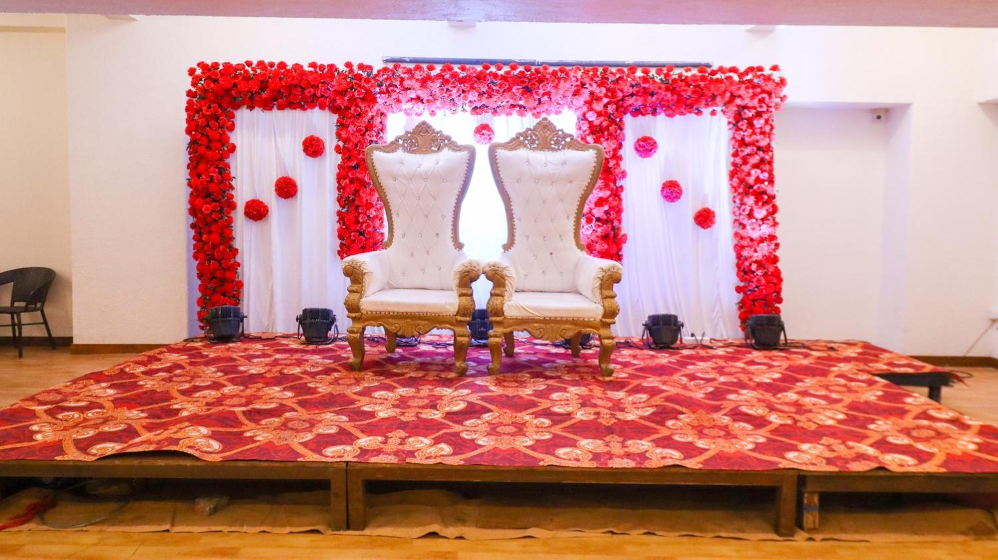 Tuliip Residency Hotel Mumbai Exterior photo