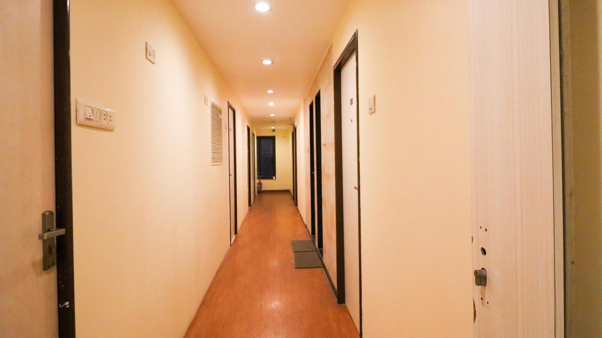 Tuliip Residency Hotel Mumbai Exterior photo
