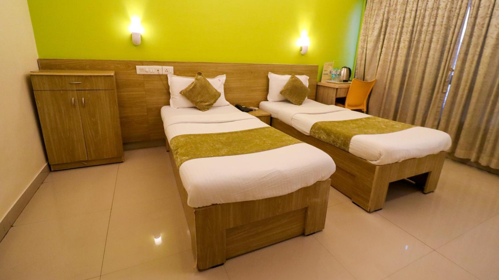 Tuliip Residency Hotel Mumbai Exterior photo